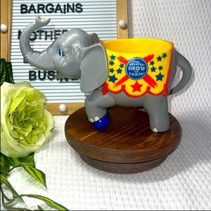 2005 Ringling Bros Barnum & Bailey Hard Plastic Circus Elephant Cup Mug Bowl